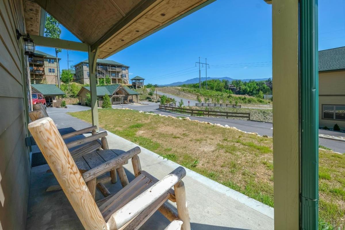 Bearadise Cove By Colonial Properties