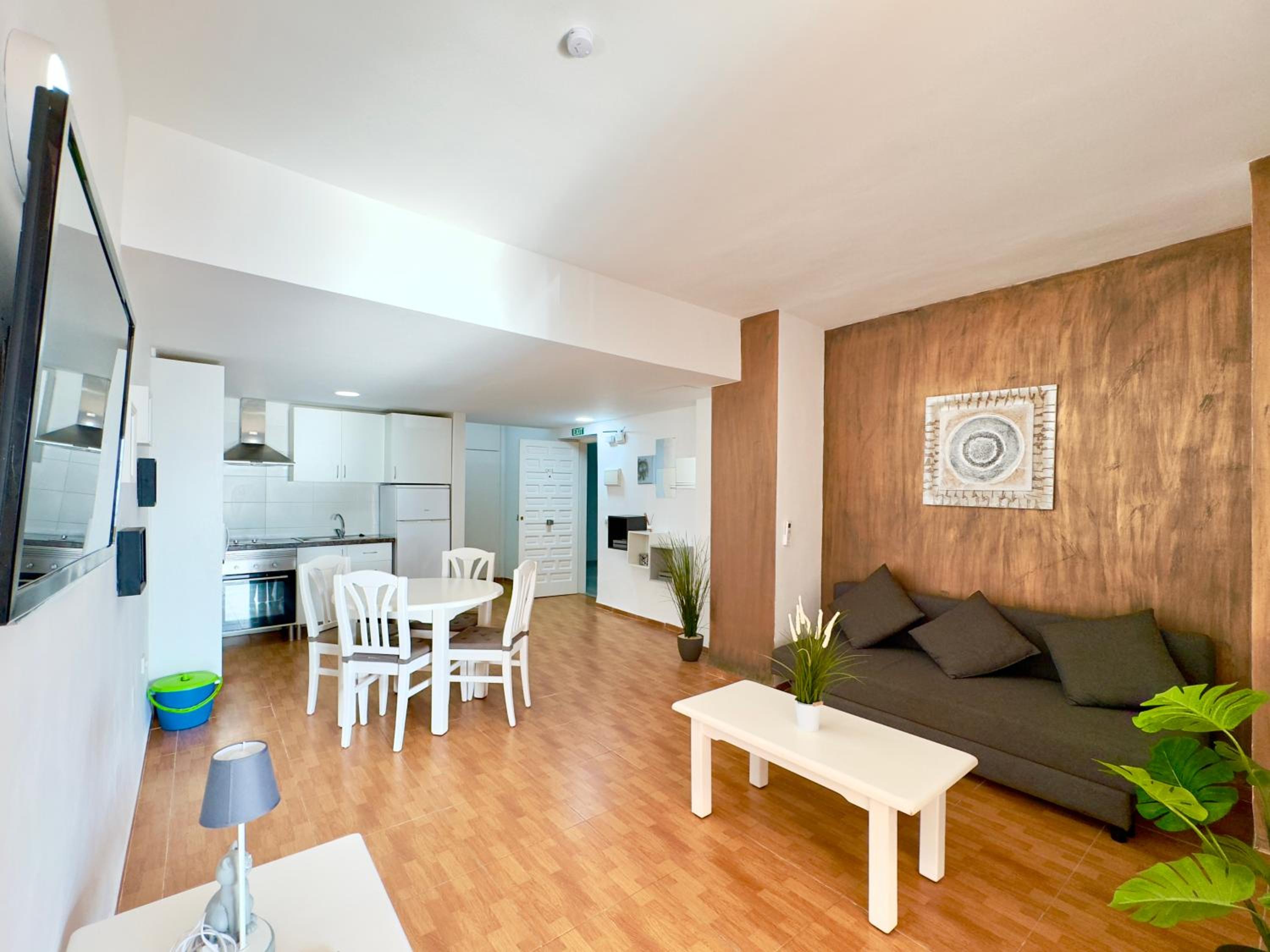 Apartamento vistas al mar y piscina Benalmádena