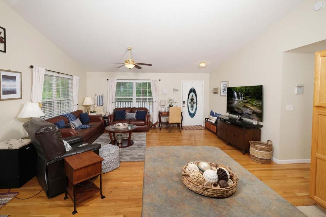 Birdsong Bungalow By Colonial Properties view 3