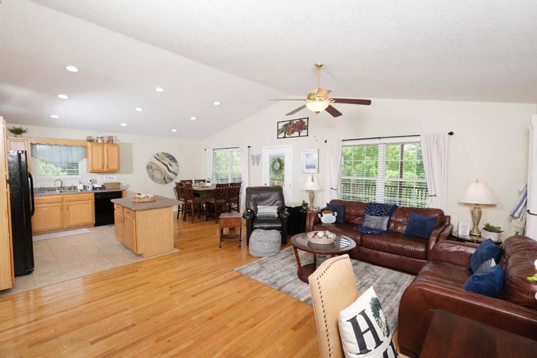 Birdsong Bungalow By Colonial Properties view 5