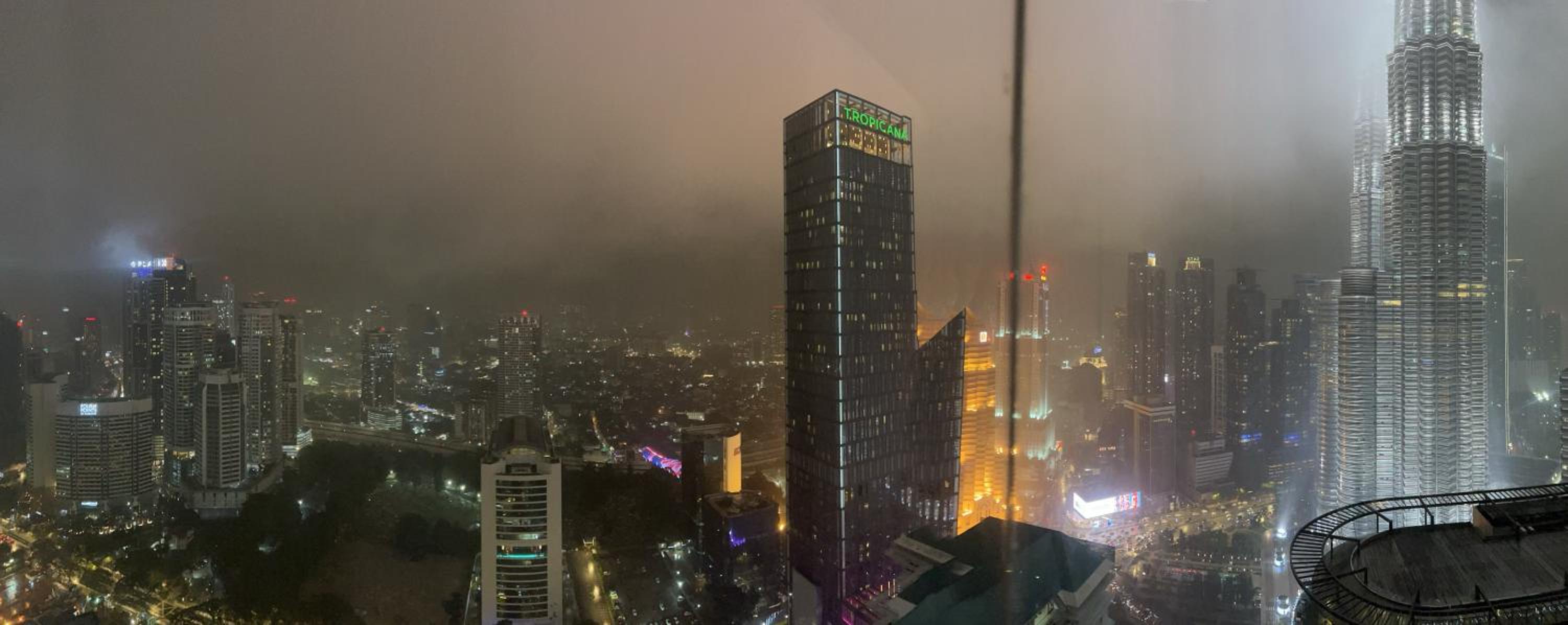 Sky Suites at KLCC by Mitstay