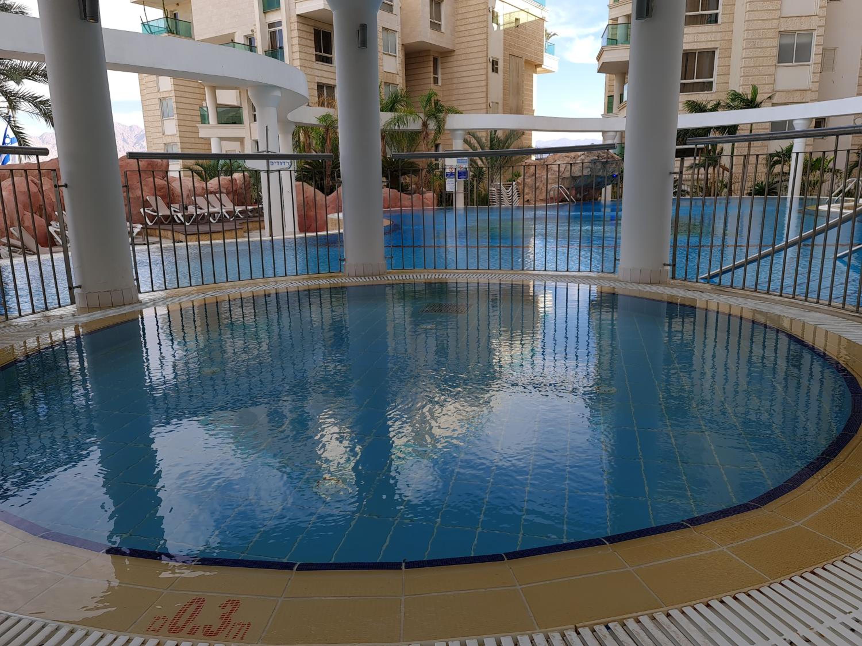Exclusive Luxury Golf Resort with Pool sauna jim view 4