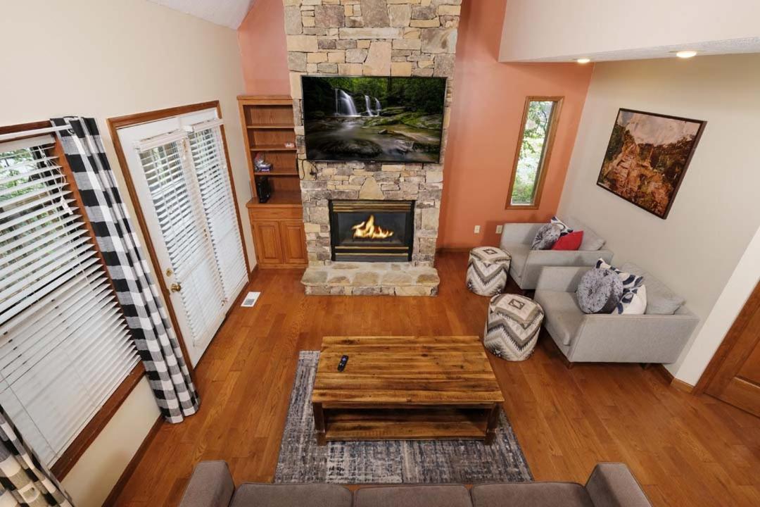 Gateway to the Smokies By Colonial Properties view 4