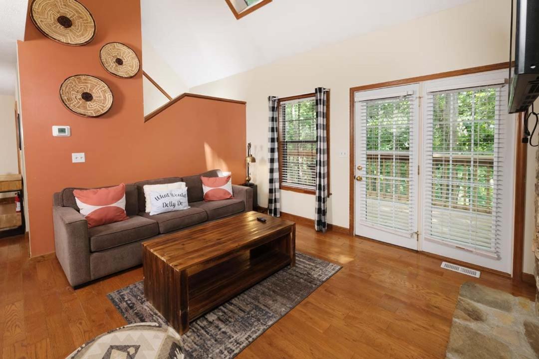 Gateway to the Smokies By Colonial Properties view 5