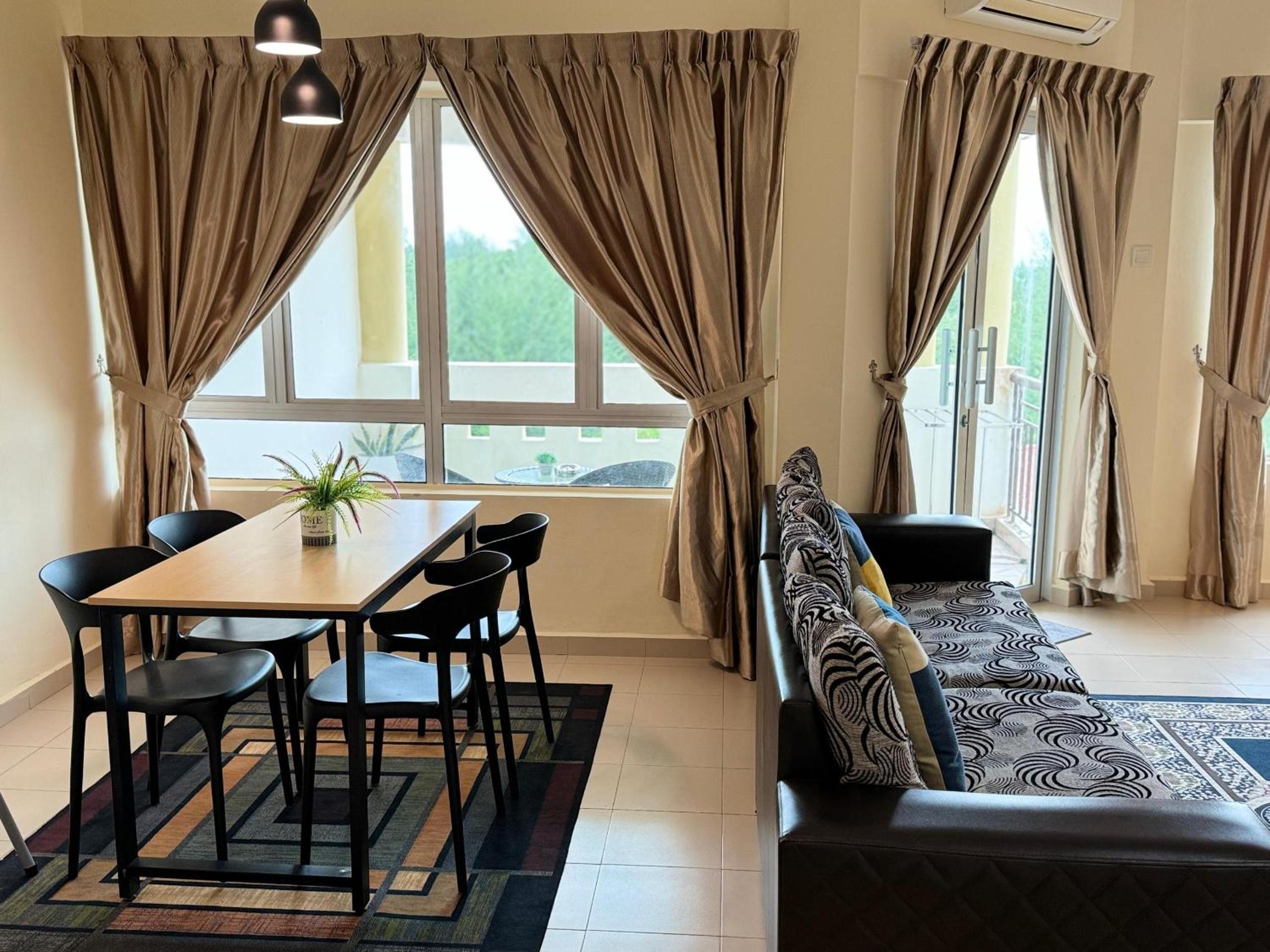 Desaru Beach Resort Family Suite 5GWifiNetFlix D3A13 photo 4