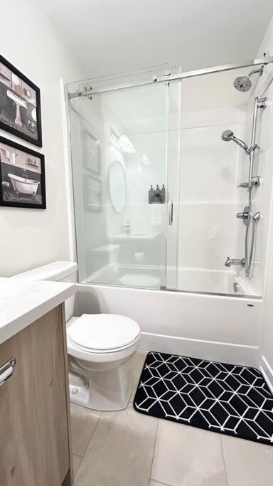 Luxury Newly Build 4BR 4Bath in Oakville