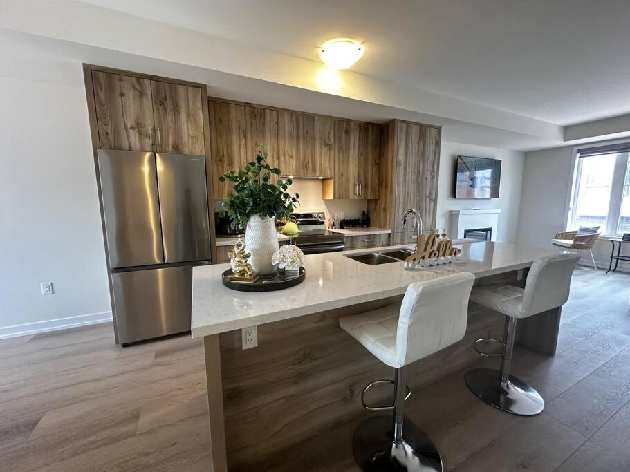 Luxury Newly Build 4BR 4Bath in Oakville