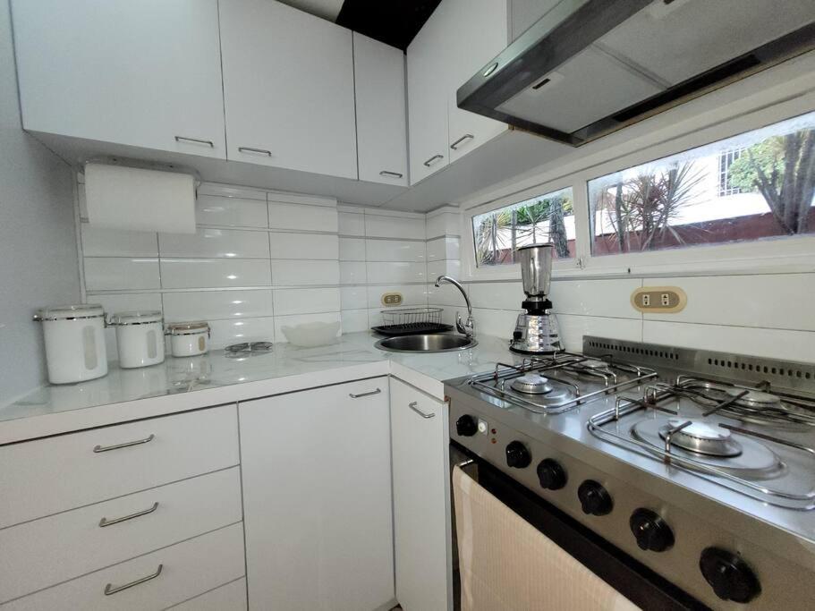 Apartamento con estacionamiento LPG view 2