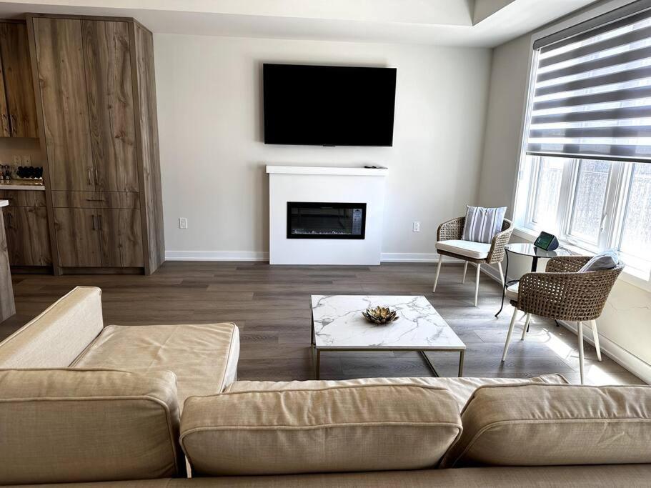 Luxury Newly Build 4BR 4Bath in Oakville