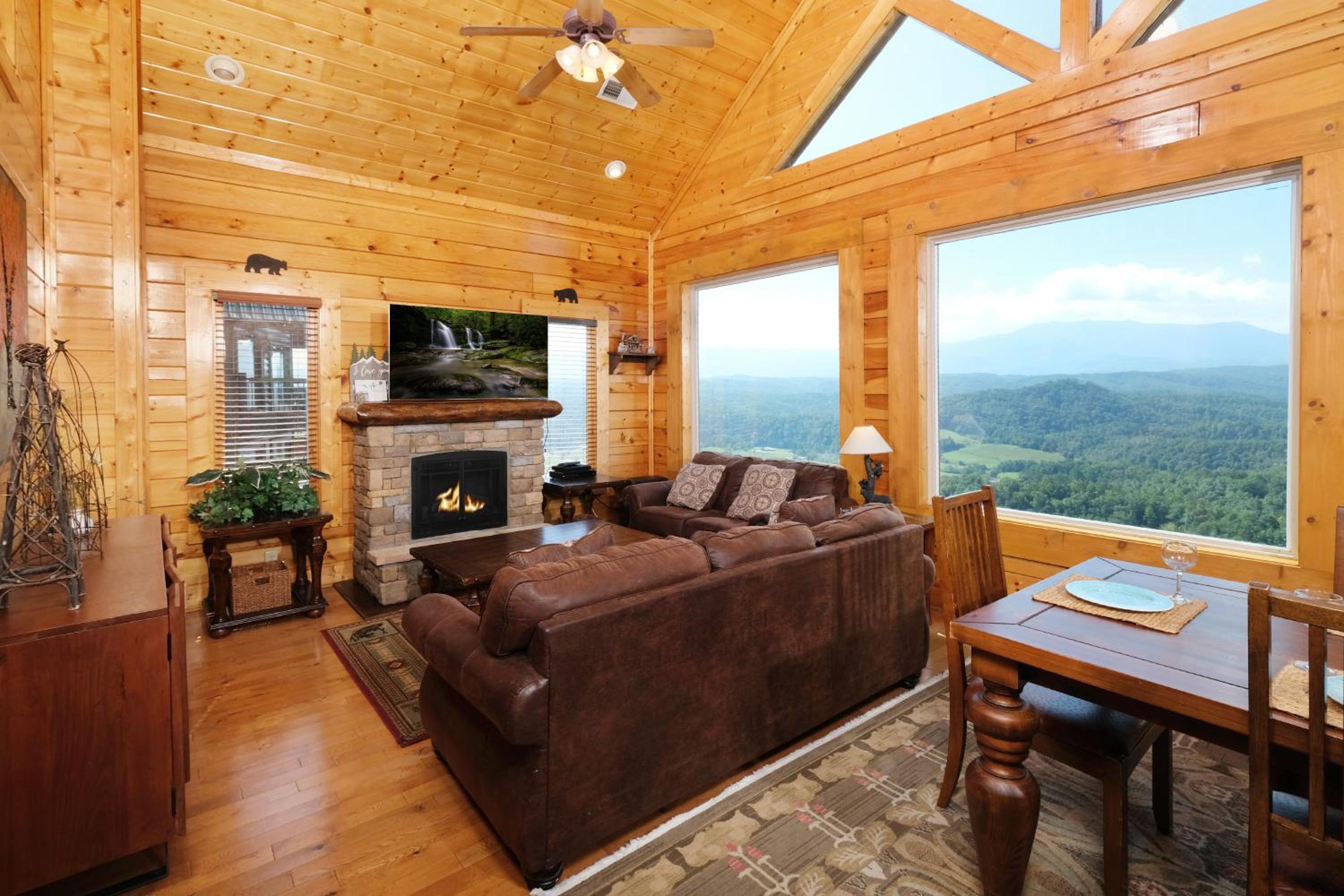 Starry Starry Night By Colonial Properties view 2