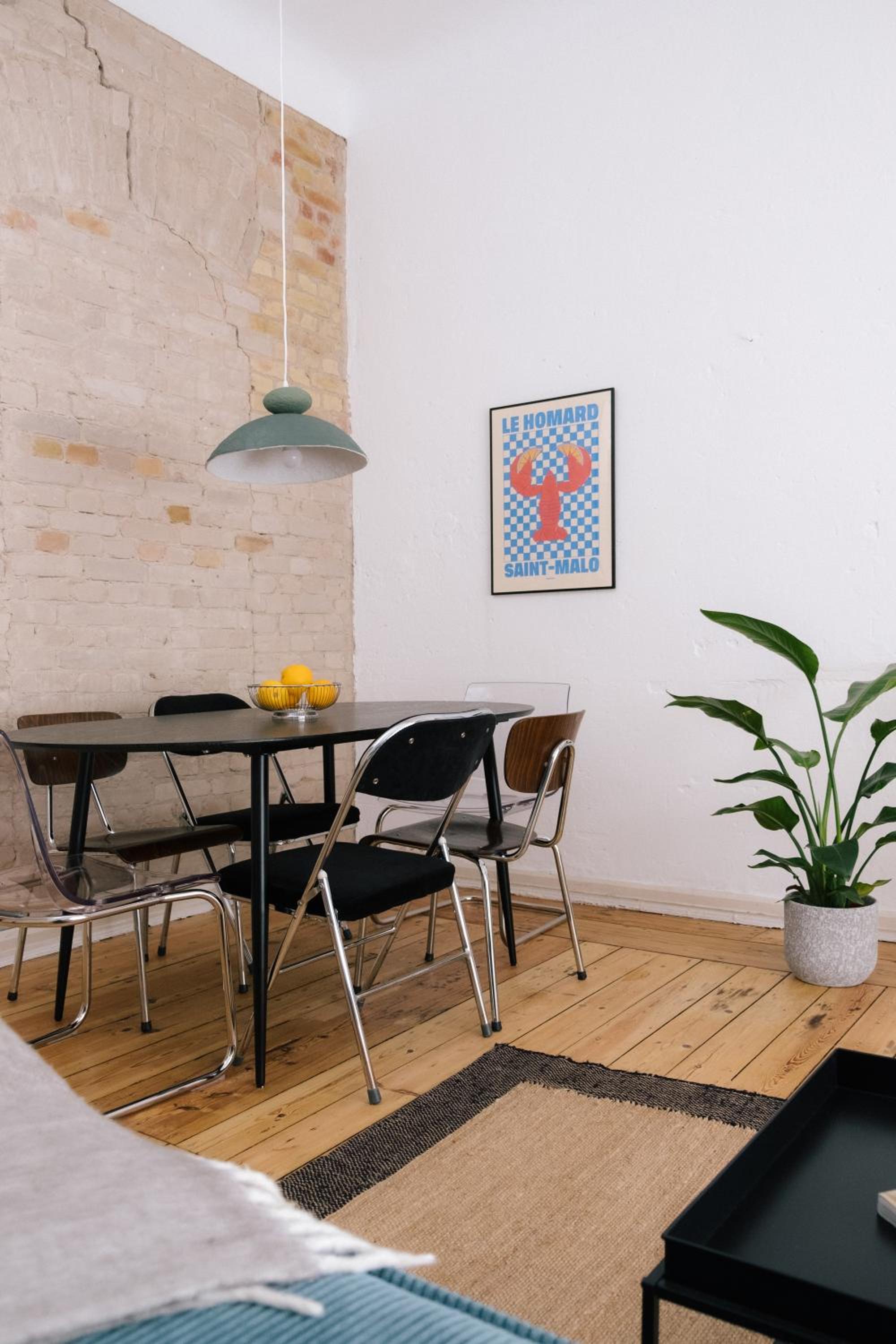 Spacious 3BR Apartment at Schillerkiez - Groups & Families
