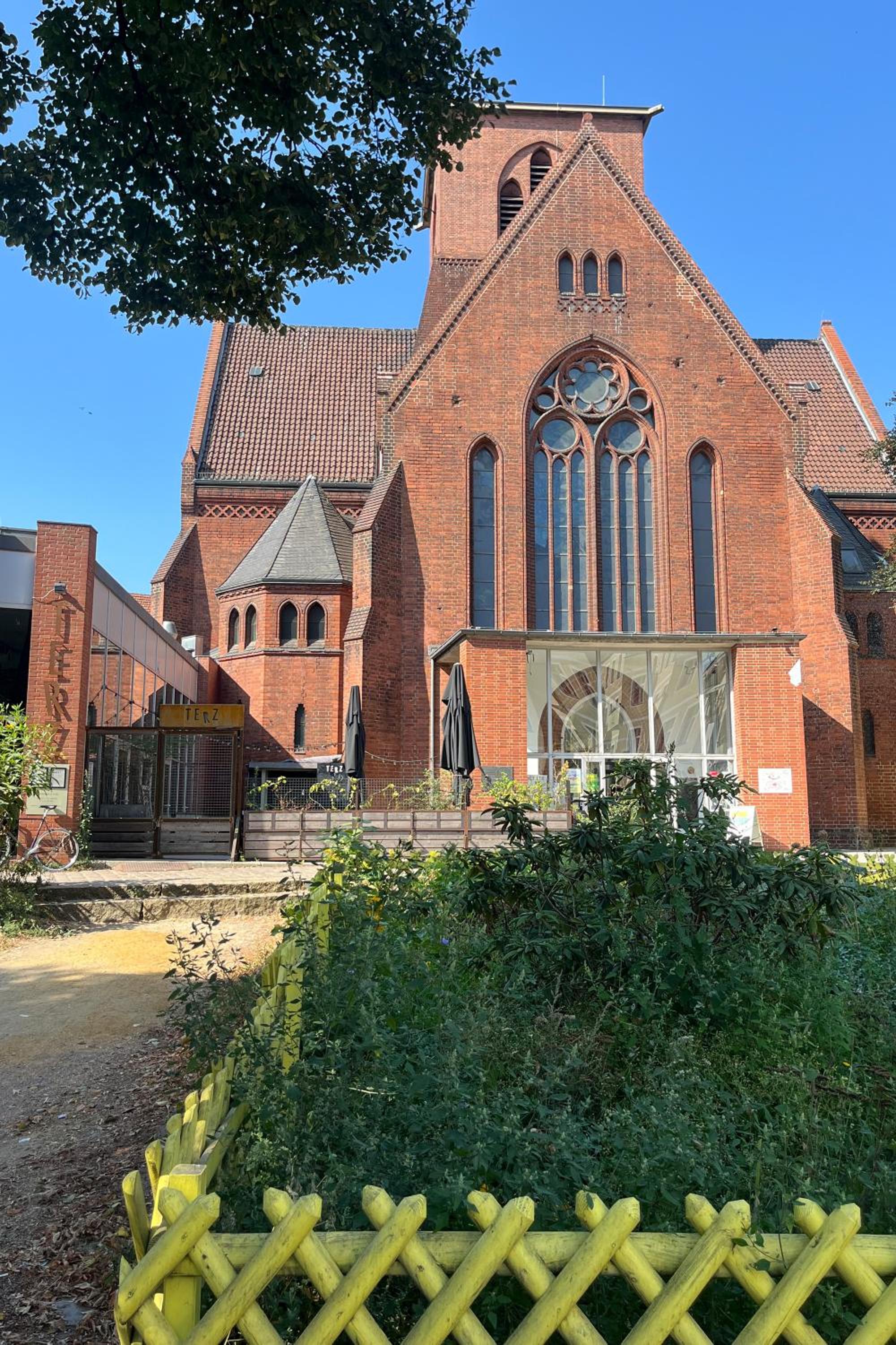 Spacious 3BR Apartment at Schillerkiez - Groups & Families