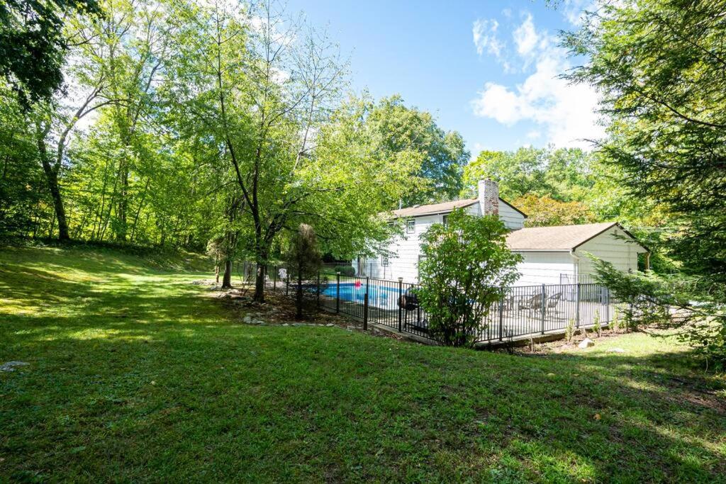 Luxe Retreat with Fireplace, WiFi, Parking in Ski Country view 5