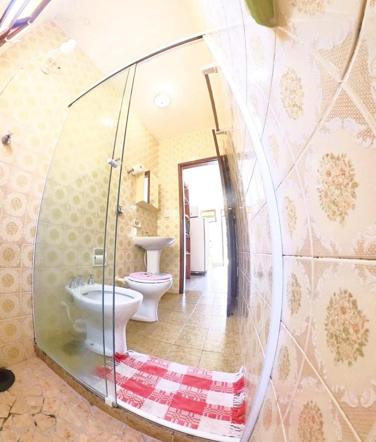 Flat perto de 3 praias com vaga e cozinha completa
