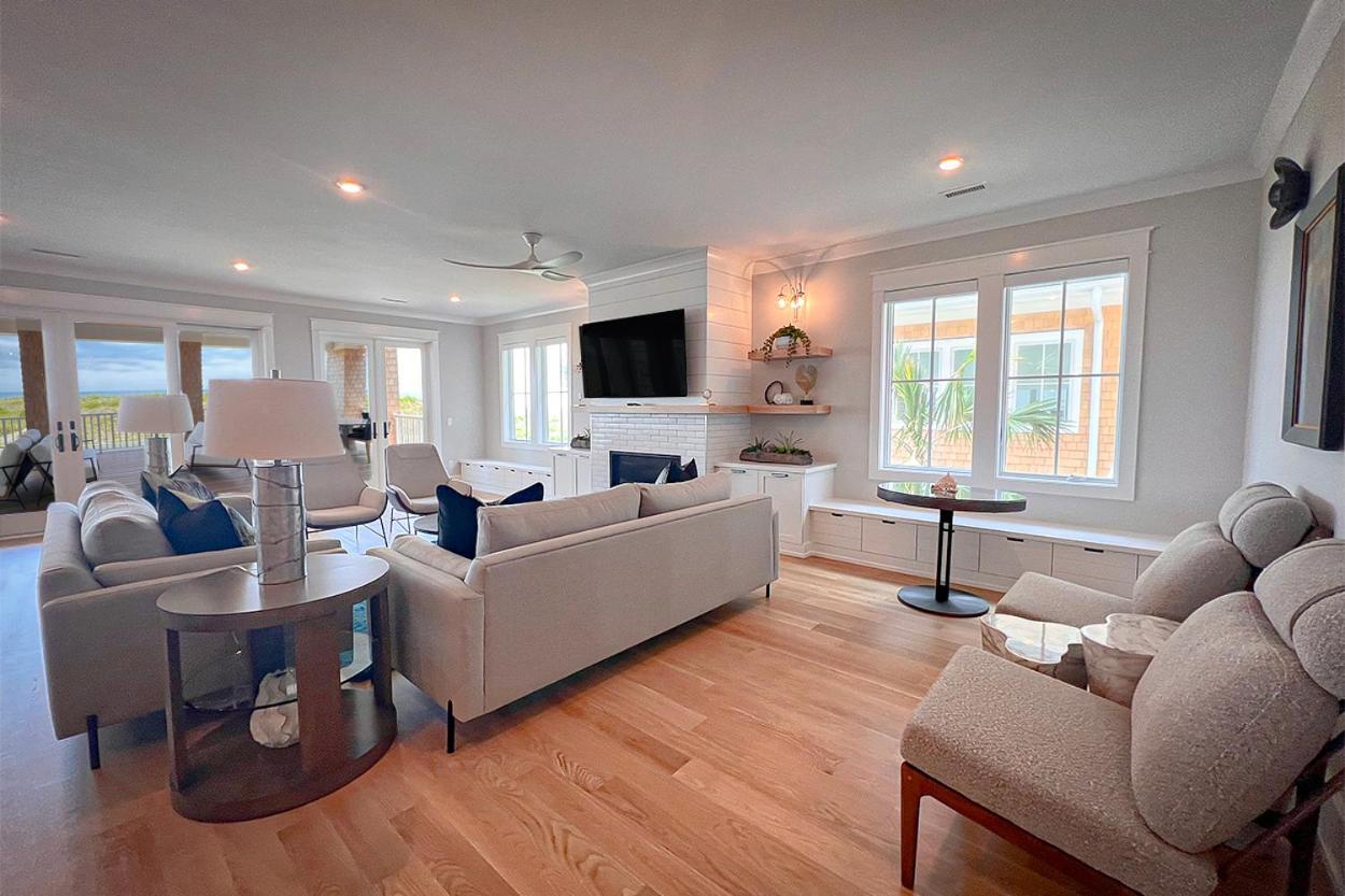 Gallery by the Sea by Sea Scape Properties view 3