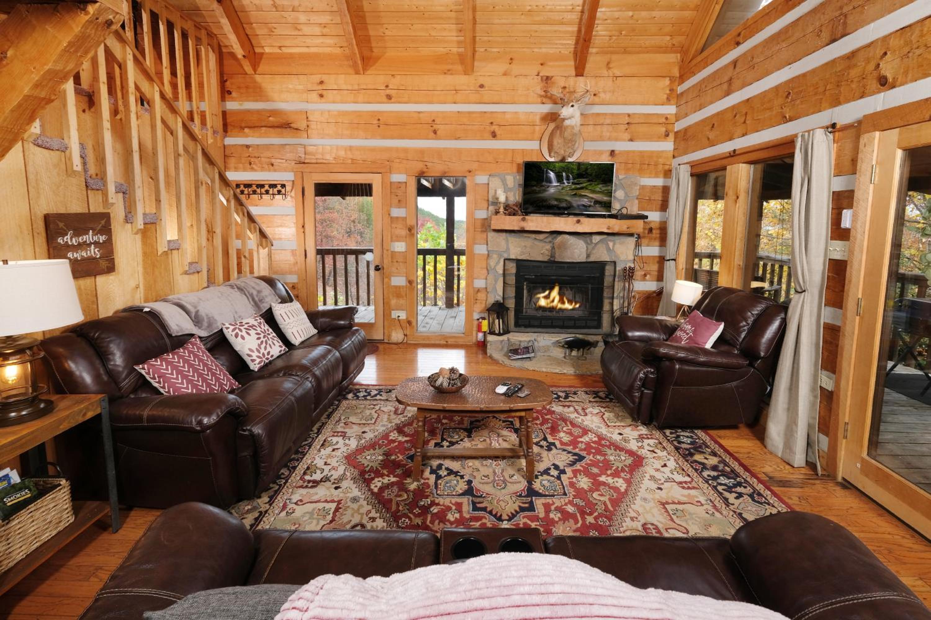 Bluff Mountain Hideaway By Colonial Properties view 2