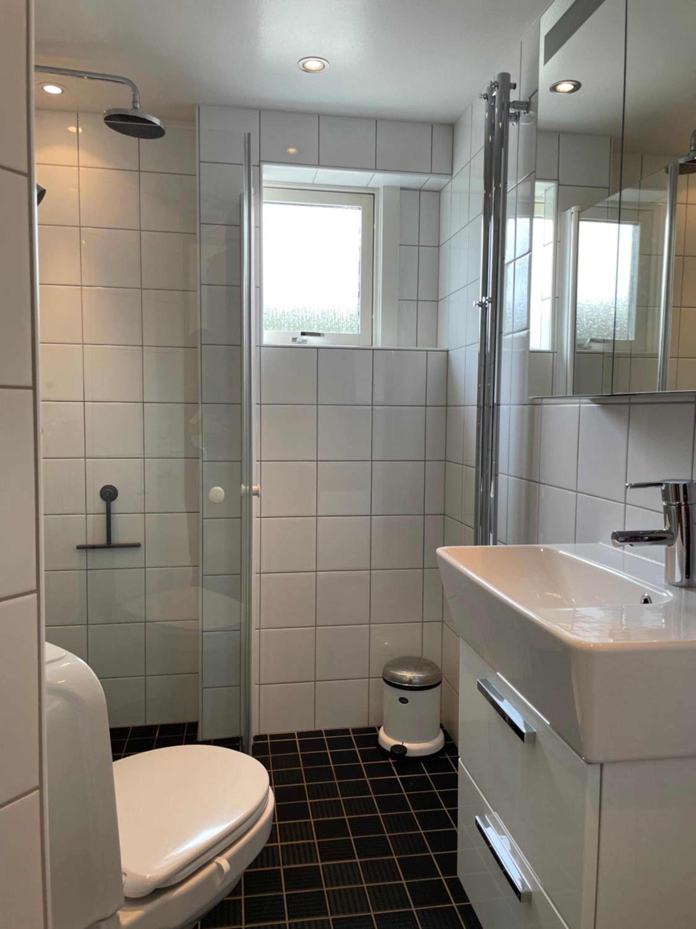 Annies Hus - Very nice 2 bedroom apt top floor view 4