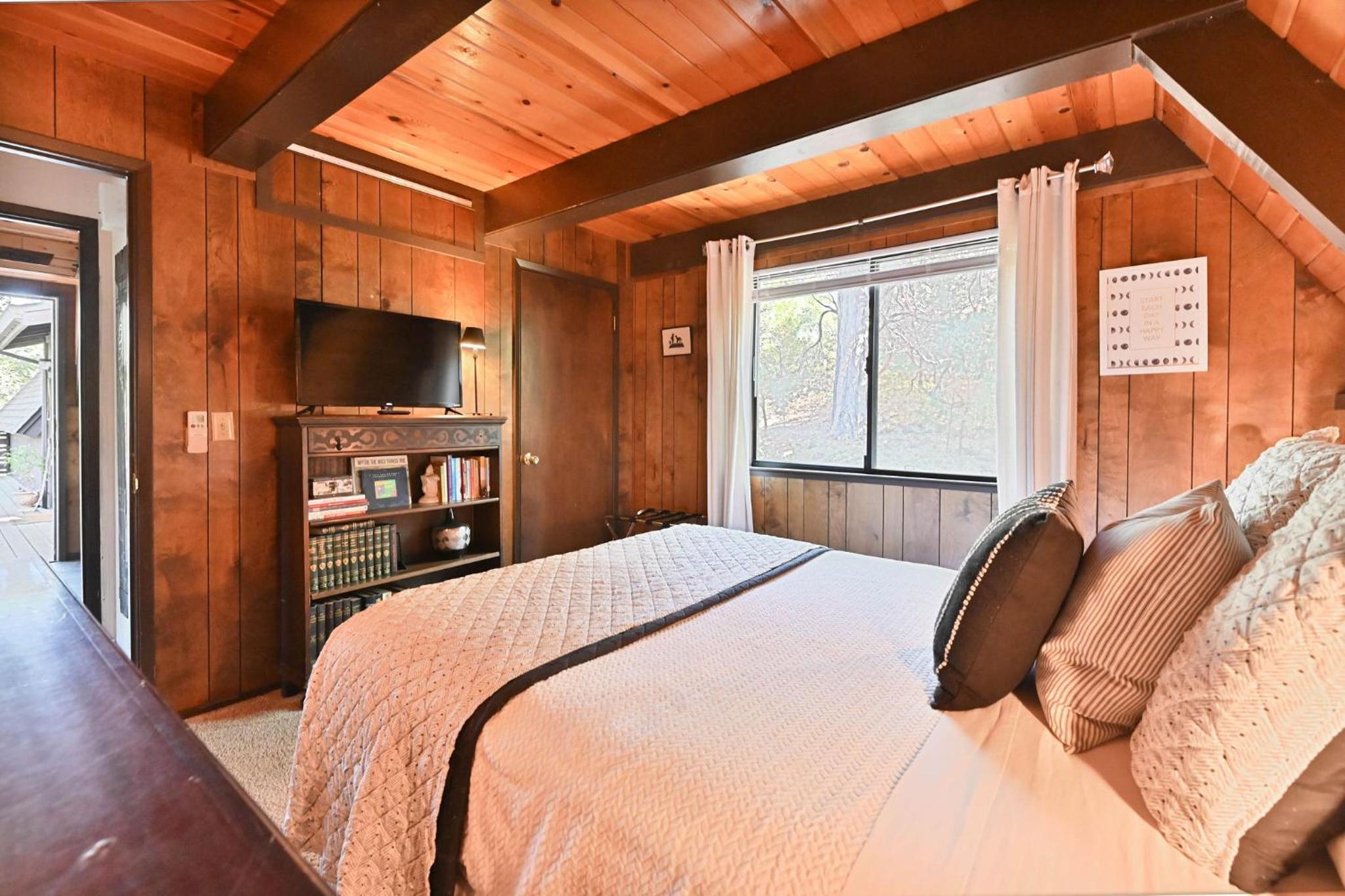 Hathaway Pines Hideaway Chalet