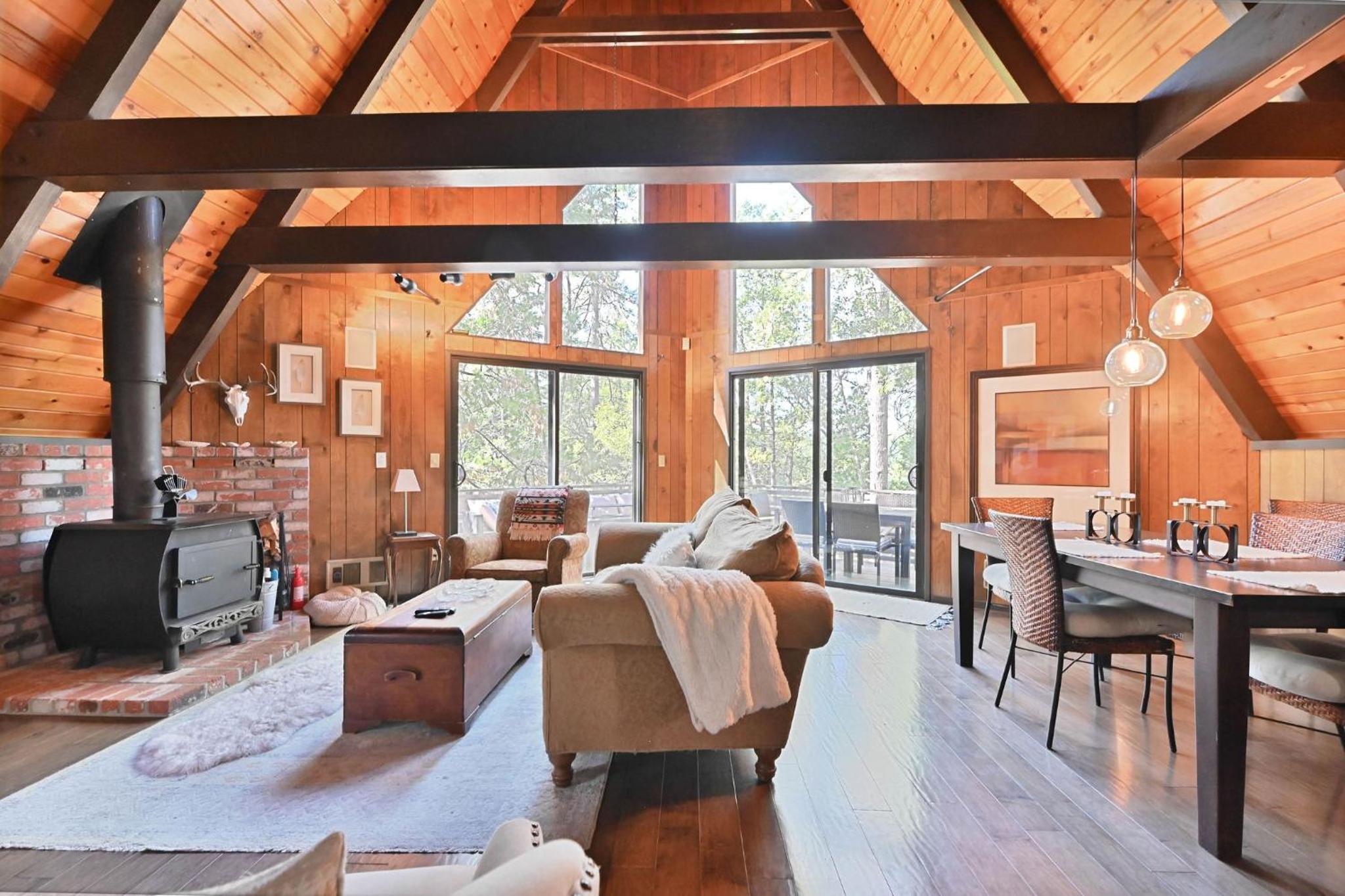 Hathaway Pines Hideaway Chalet