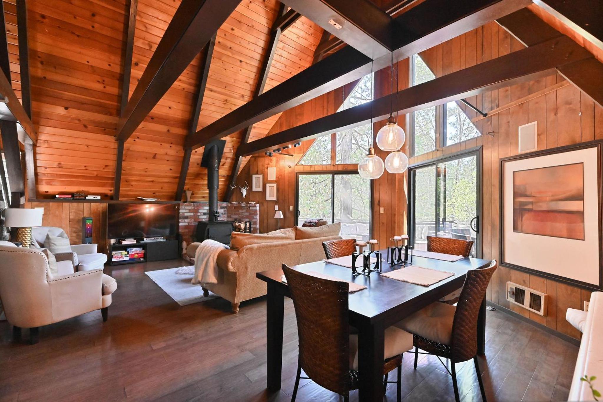 Hathaway Pines Hideaway Chalet