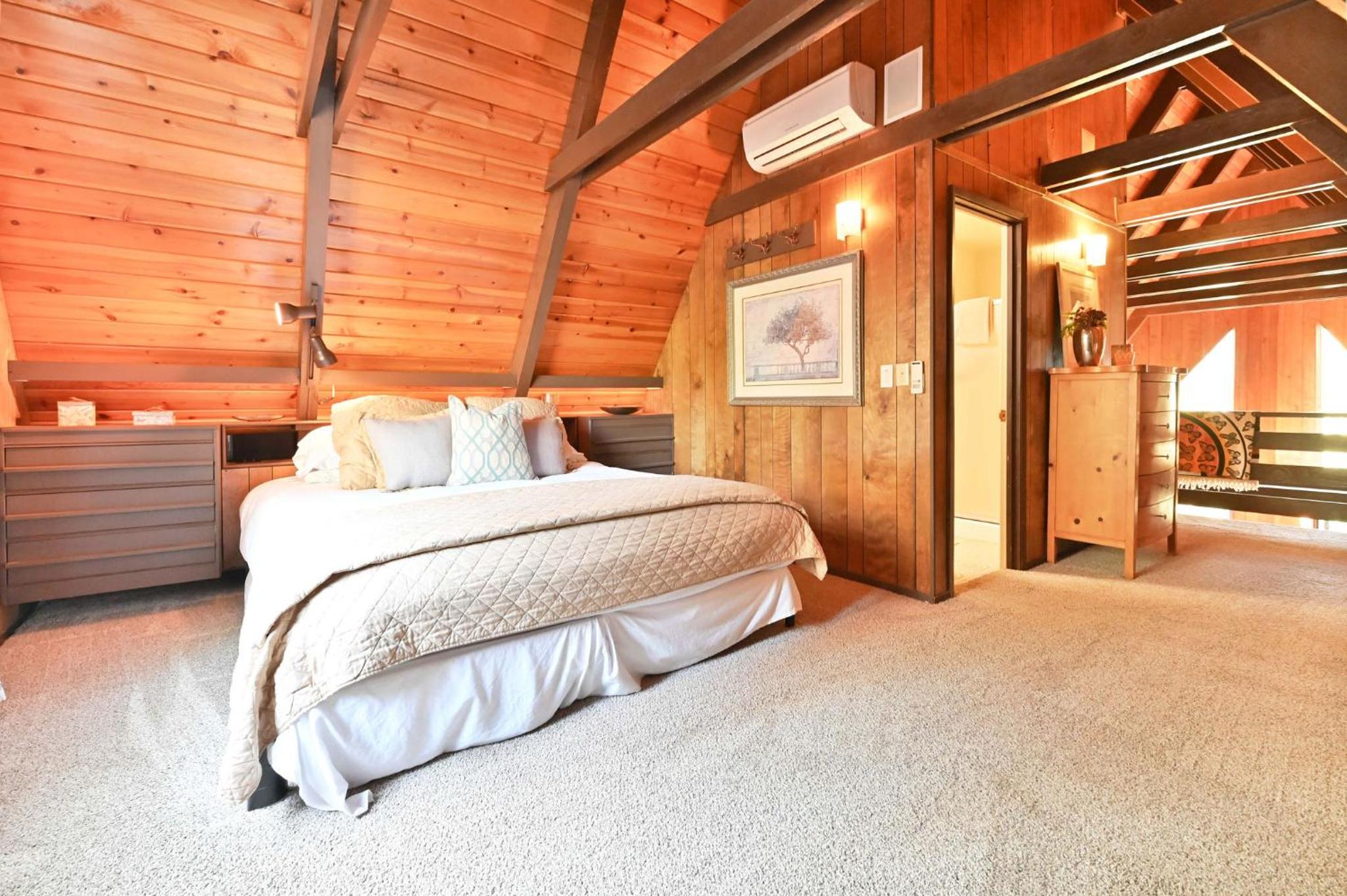 Hathaway Pines Hideaway Chalet