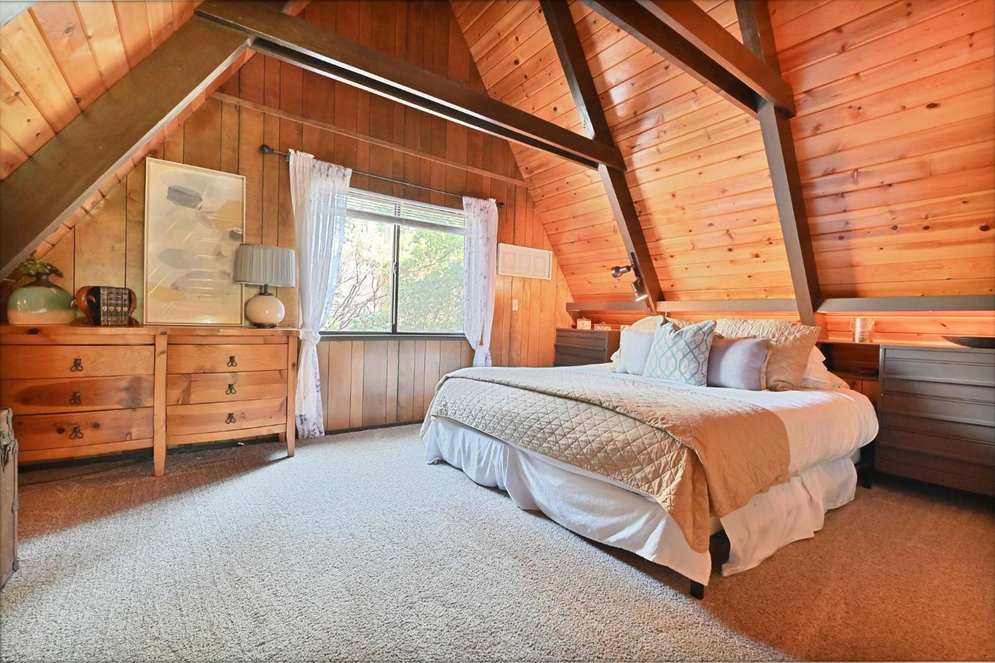 Hathaway Pines Hideaway Chalet