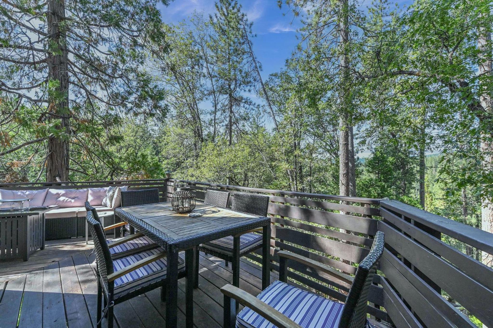 Hathaway Pines Hideaway Chalet