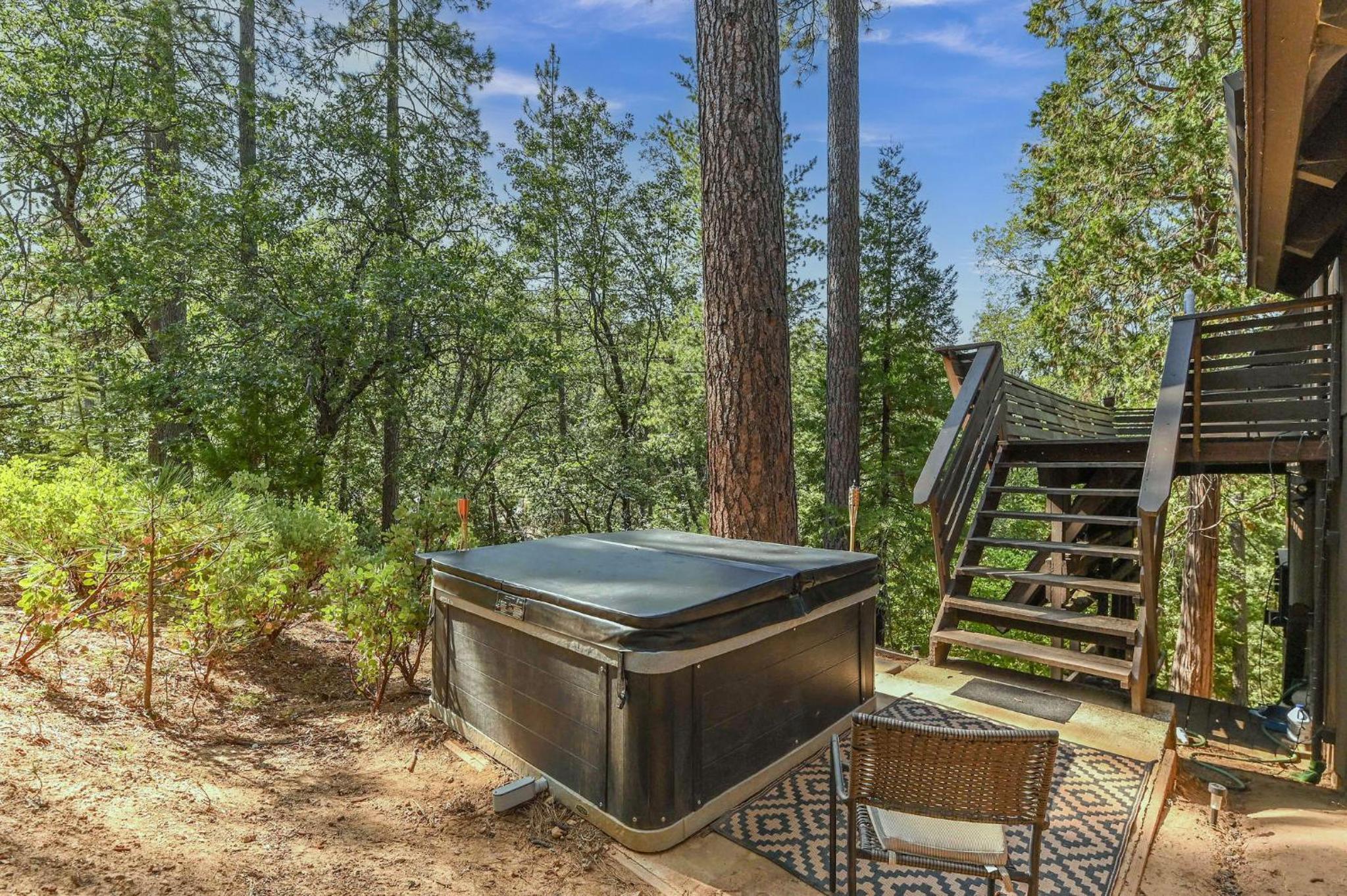 Hathaway Pines Hideaway Chalet