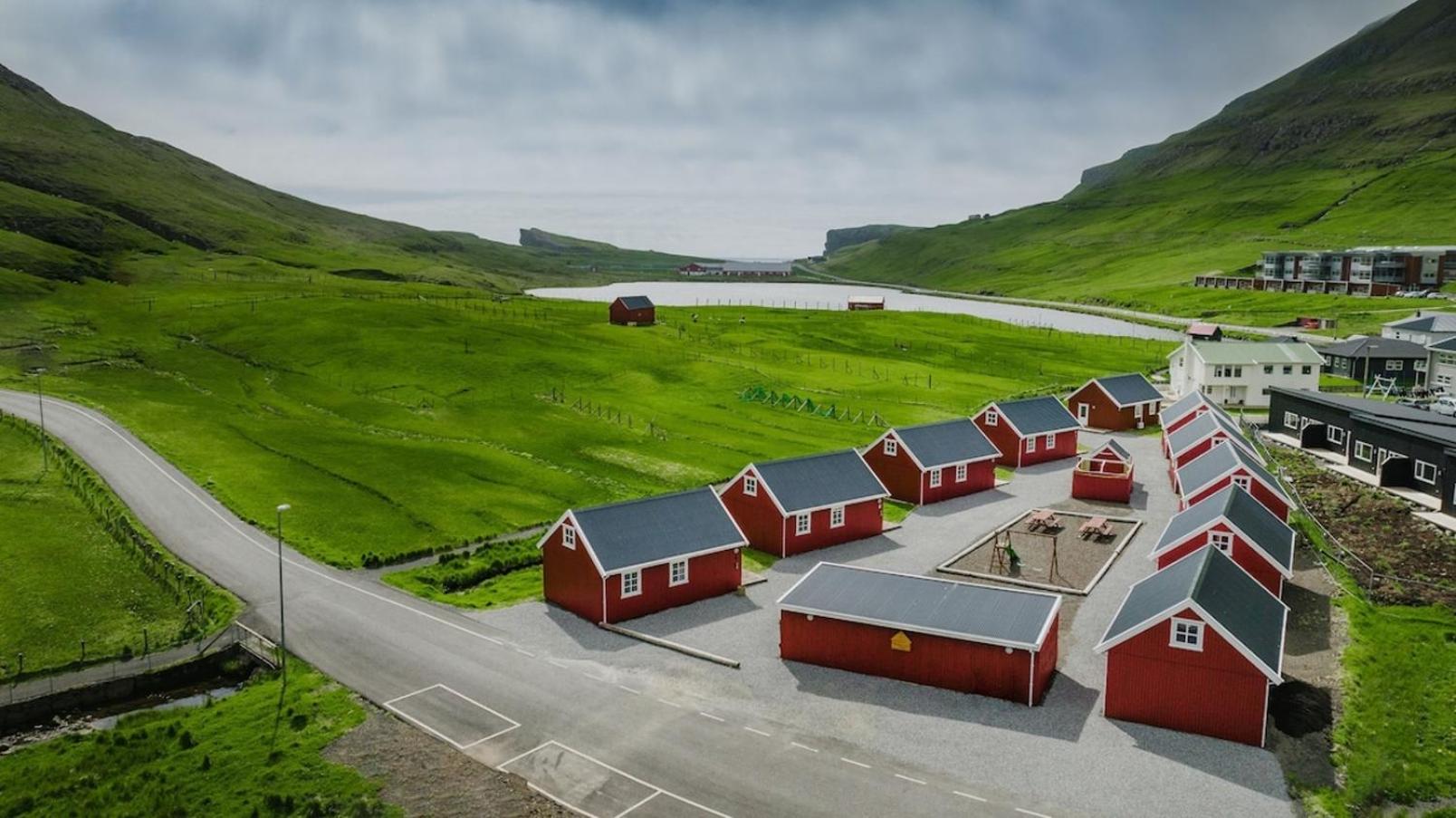 Discover this Well-Appointed Cottage H