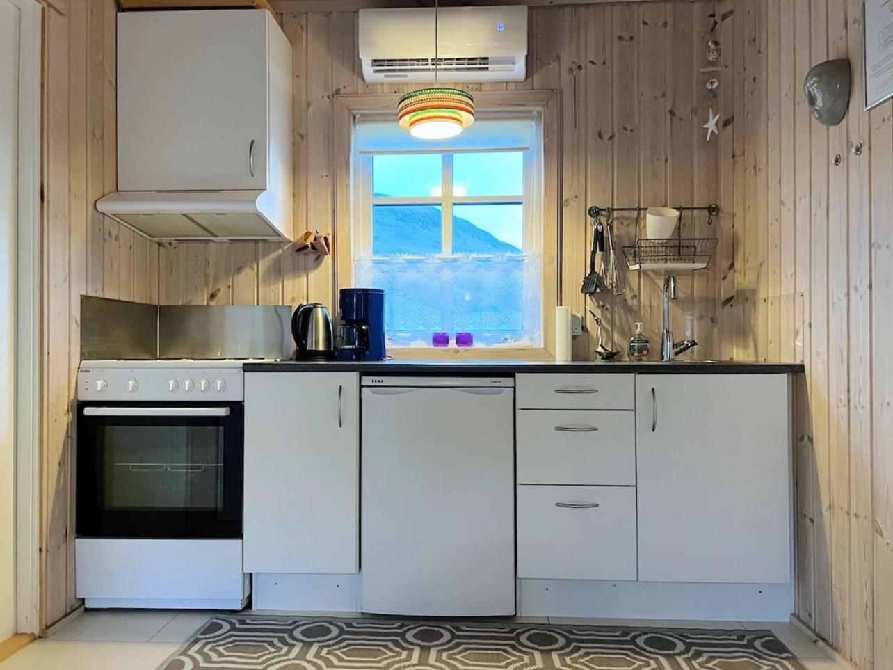 Discover this Well-Appointed Cottage H