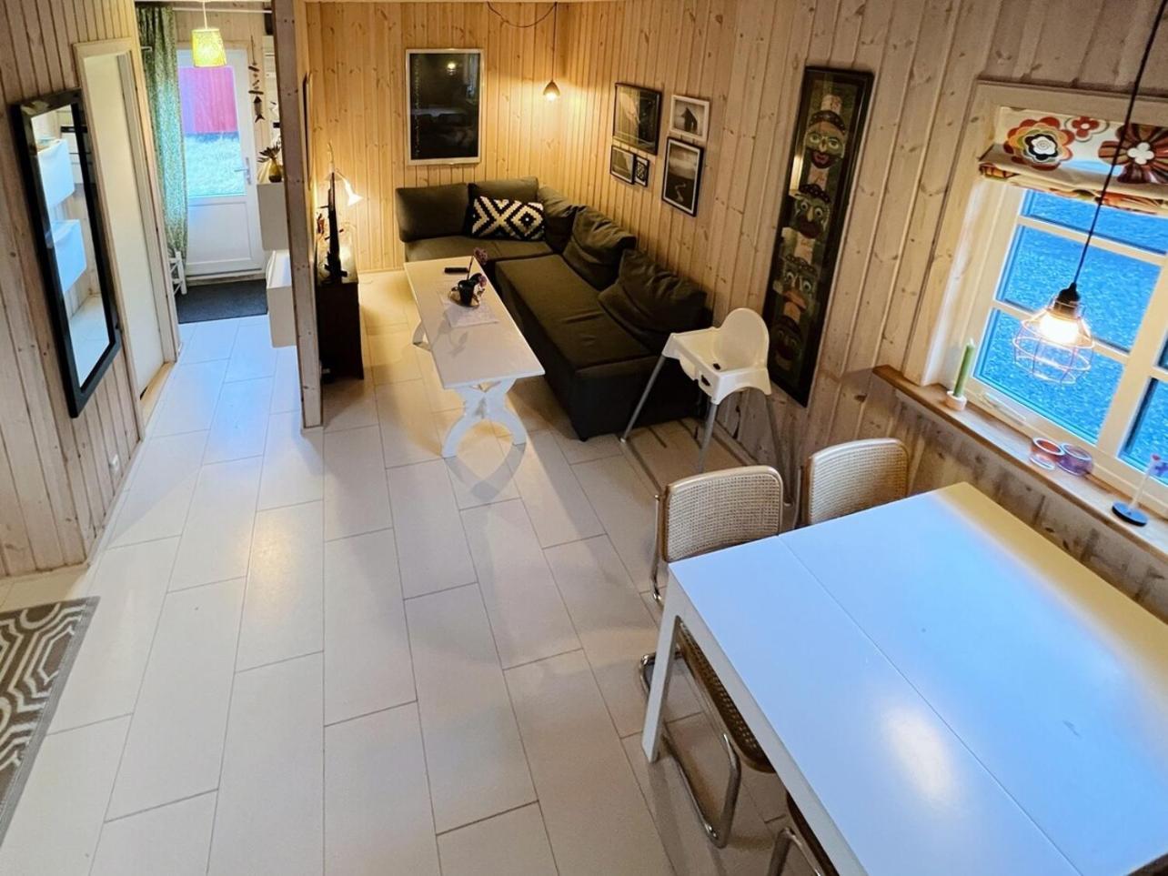 Discover this Well-Appointed Cottage H
