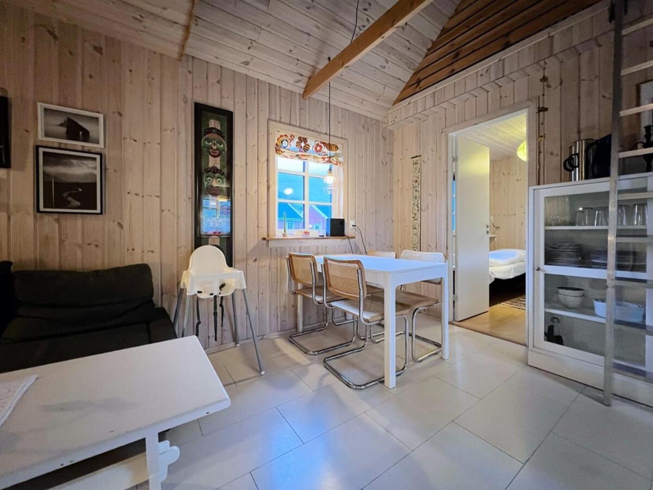 Discover this Well-Appointed Cottage H
