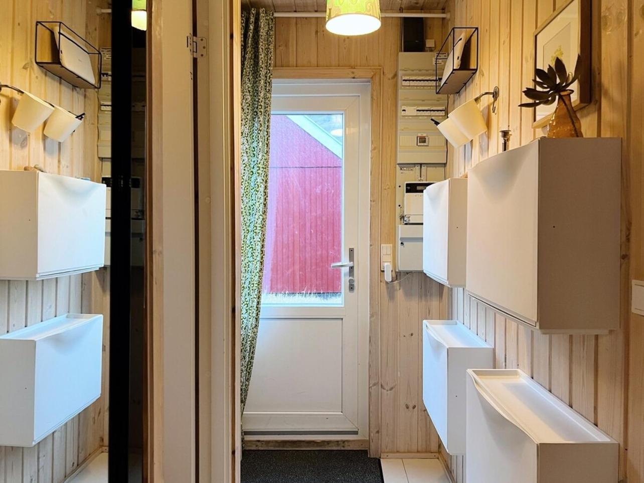 Discover this Well-Appointed Cottage H