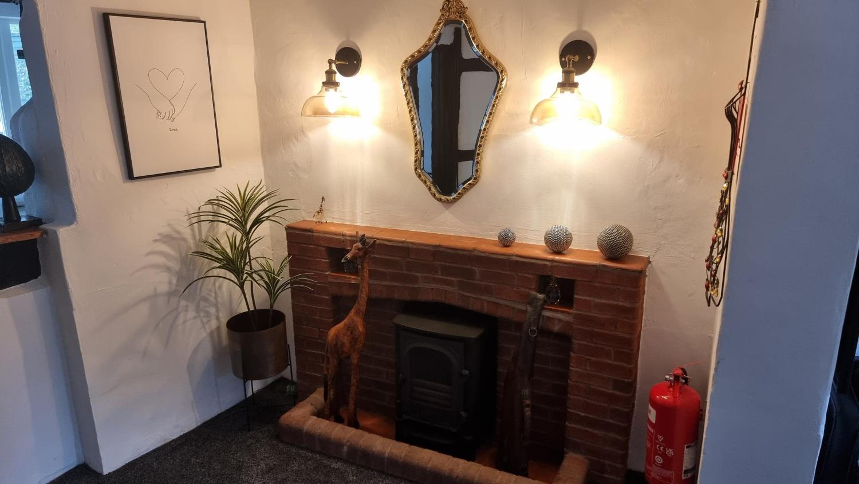 Lilac Cottage -Sleeps 6 -HOT TUB view 5