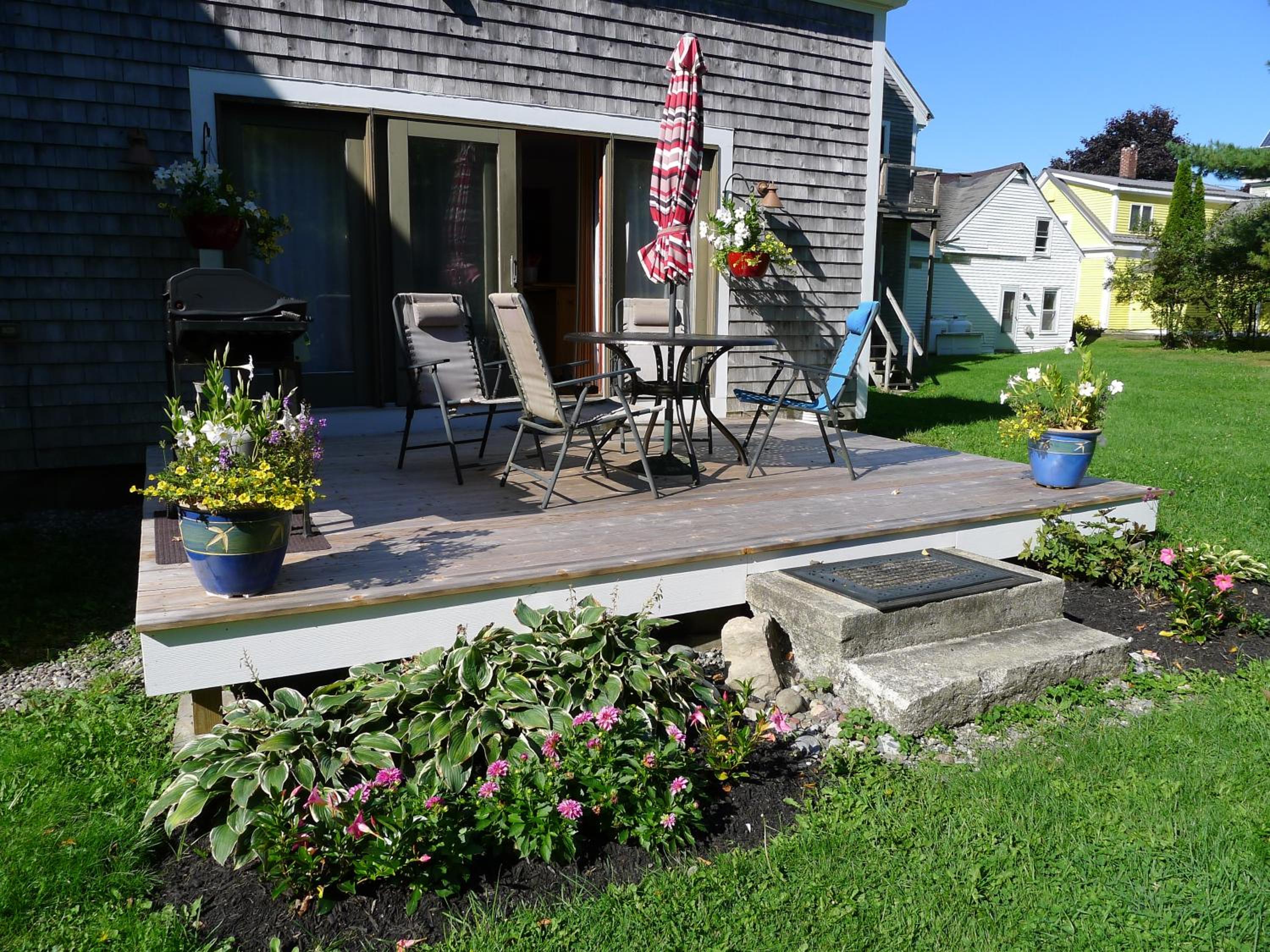 Falls Farmstead Large Garden Apartment With Patio - #5