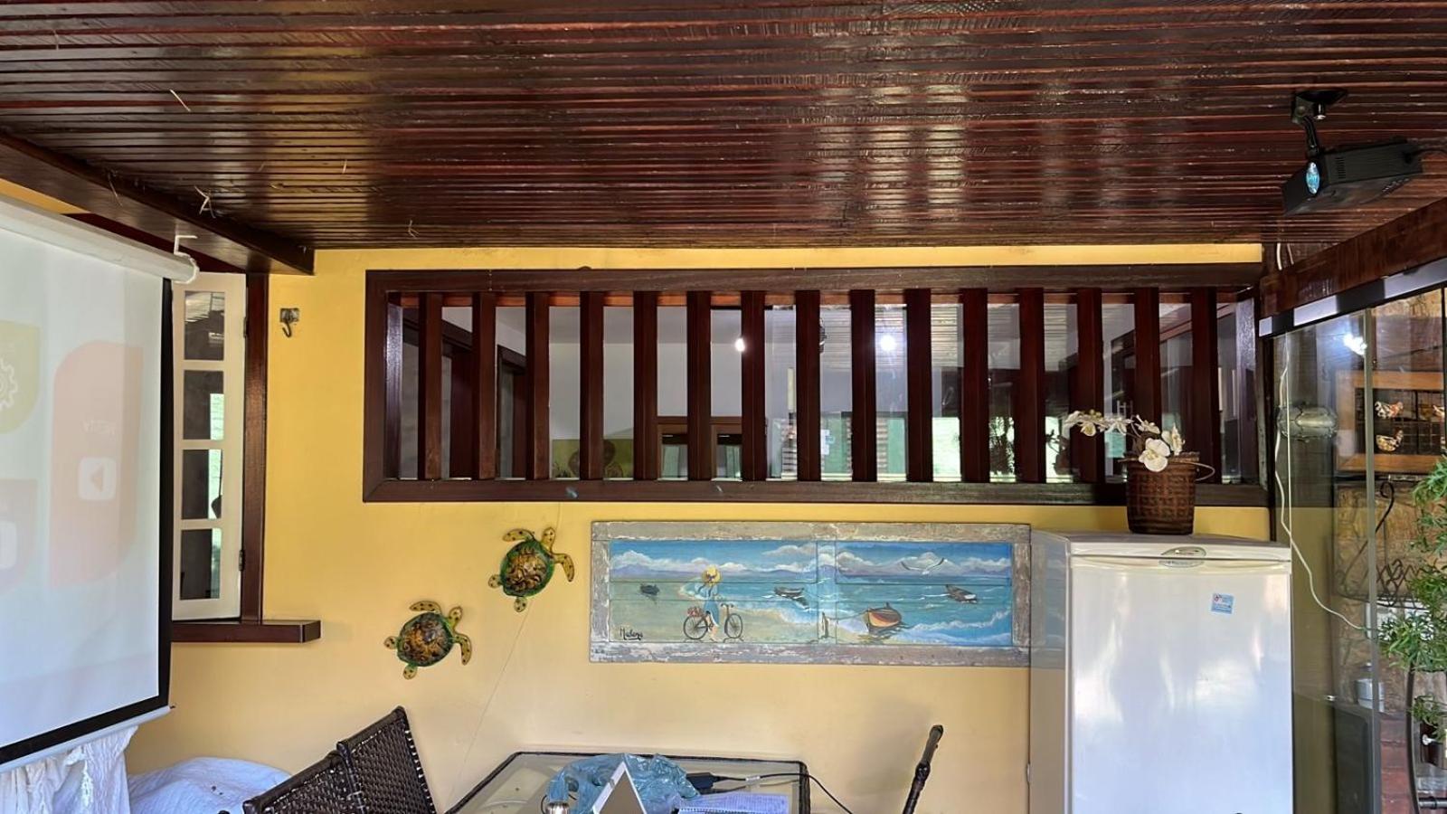 Búzios Praia da Ferradura Linda casa dentro de Condomínio com toda infraestrutura - água e luz inclusos na tarifa