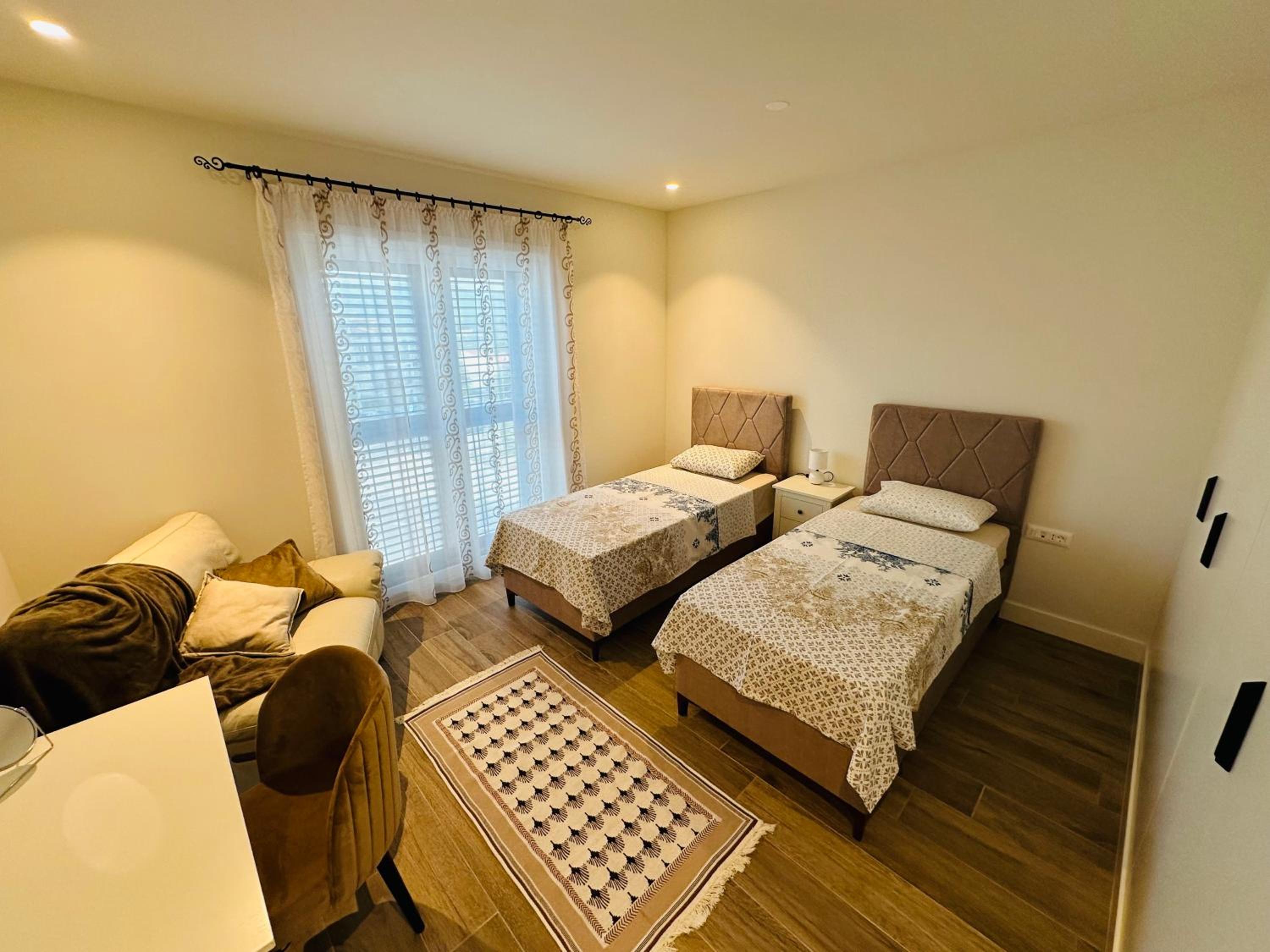 Photo 83