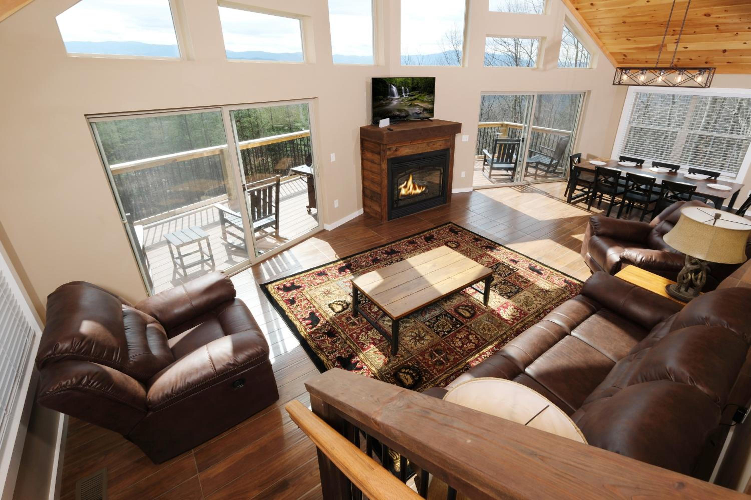 Creation on Display By Colonial Properties view 4