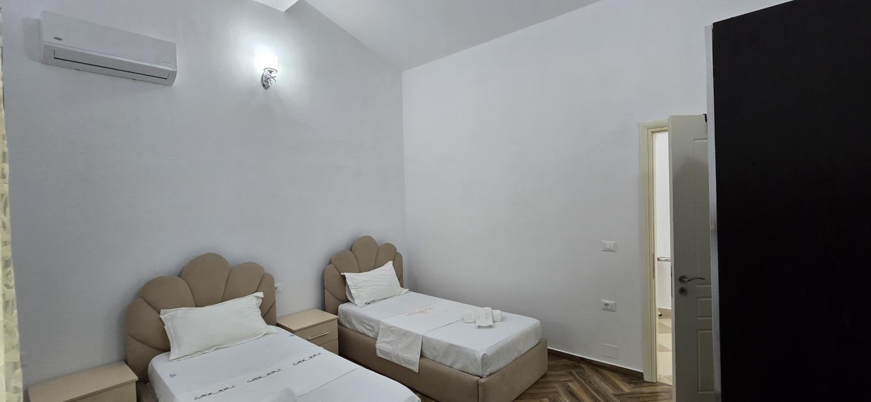 Guest House Bjorn photo 5