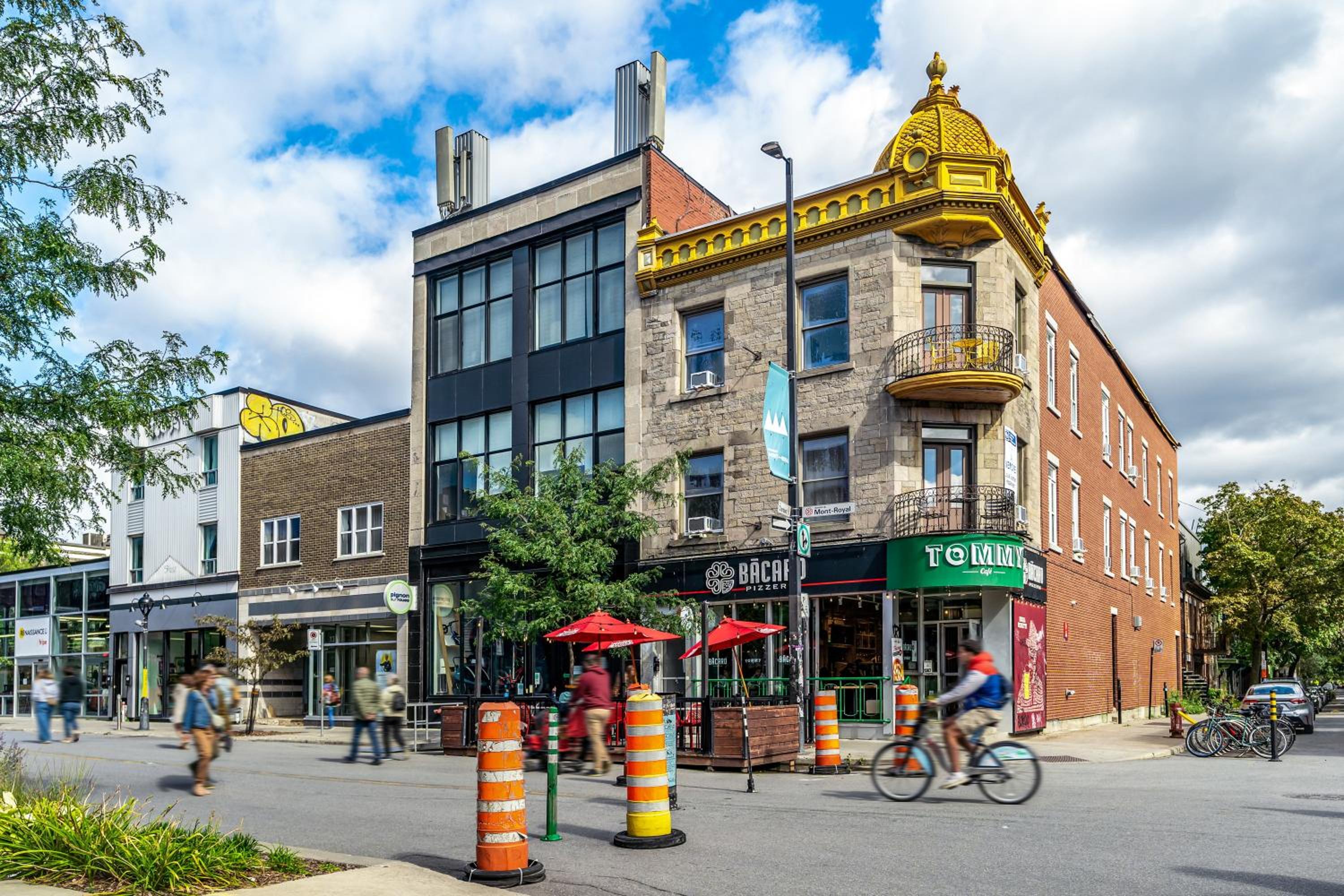 Chez Mont Royal Apartments!