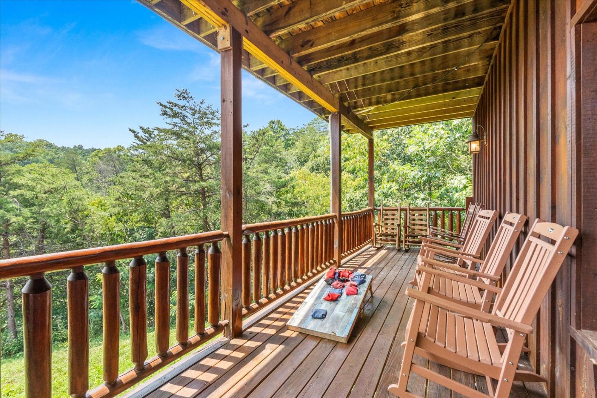 Can't Bear to Leave By Colonial Properties view 2