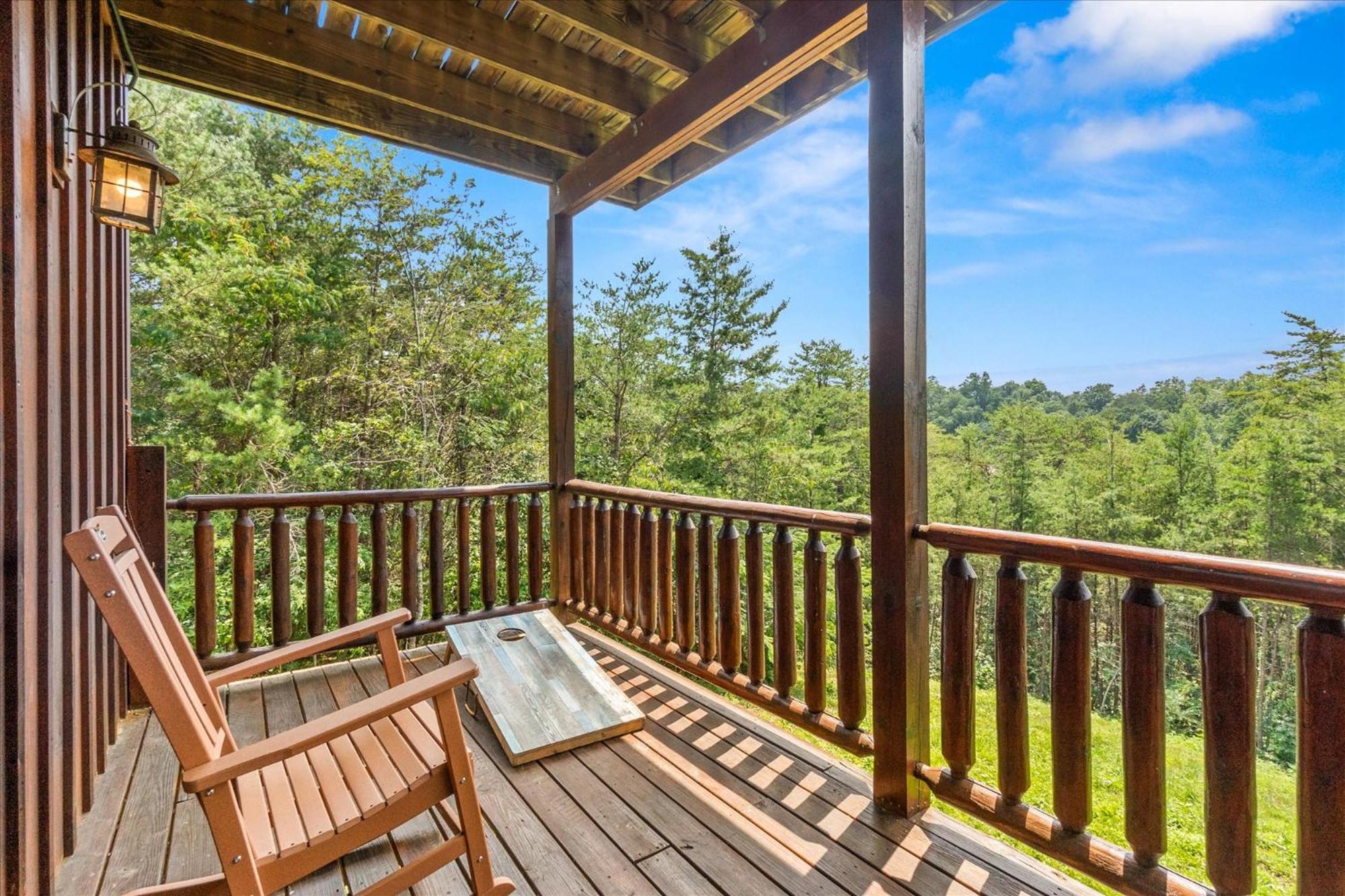 Can't Bear to Leave By Colonial Properties view 3
