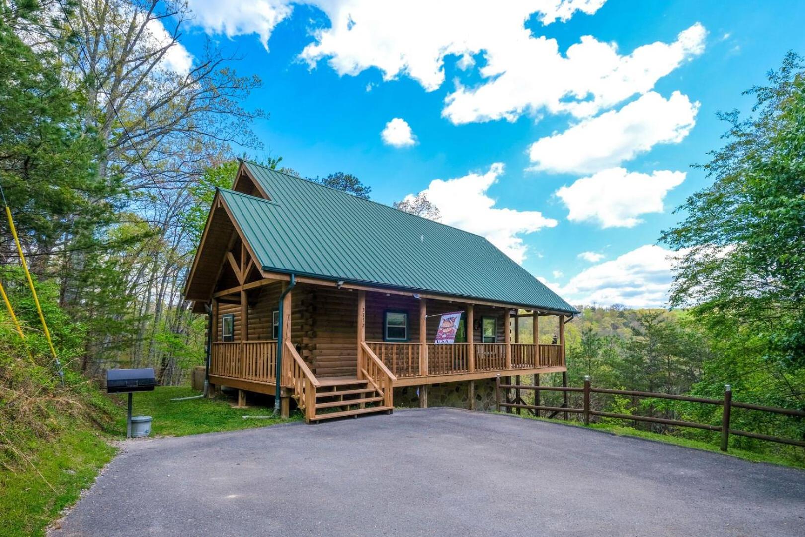 Livin' the Dream Your Smoky Mountain Dream Awaits