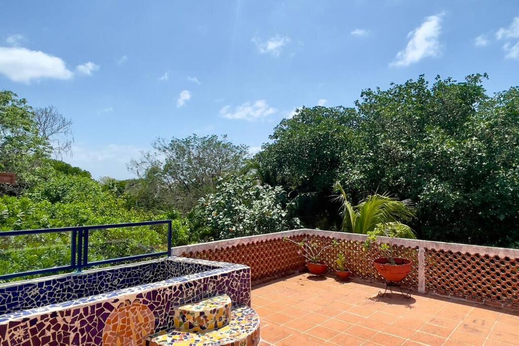 Breezy and Fresh House with ROOF Just 25 min walk to Sea view 2