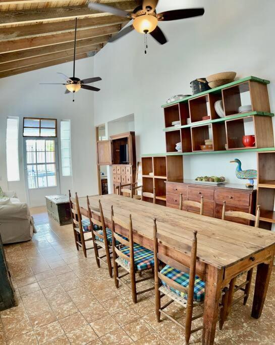 Casa M - Downtown Caribbean Home view 3
