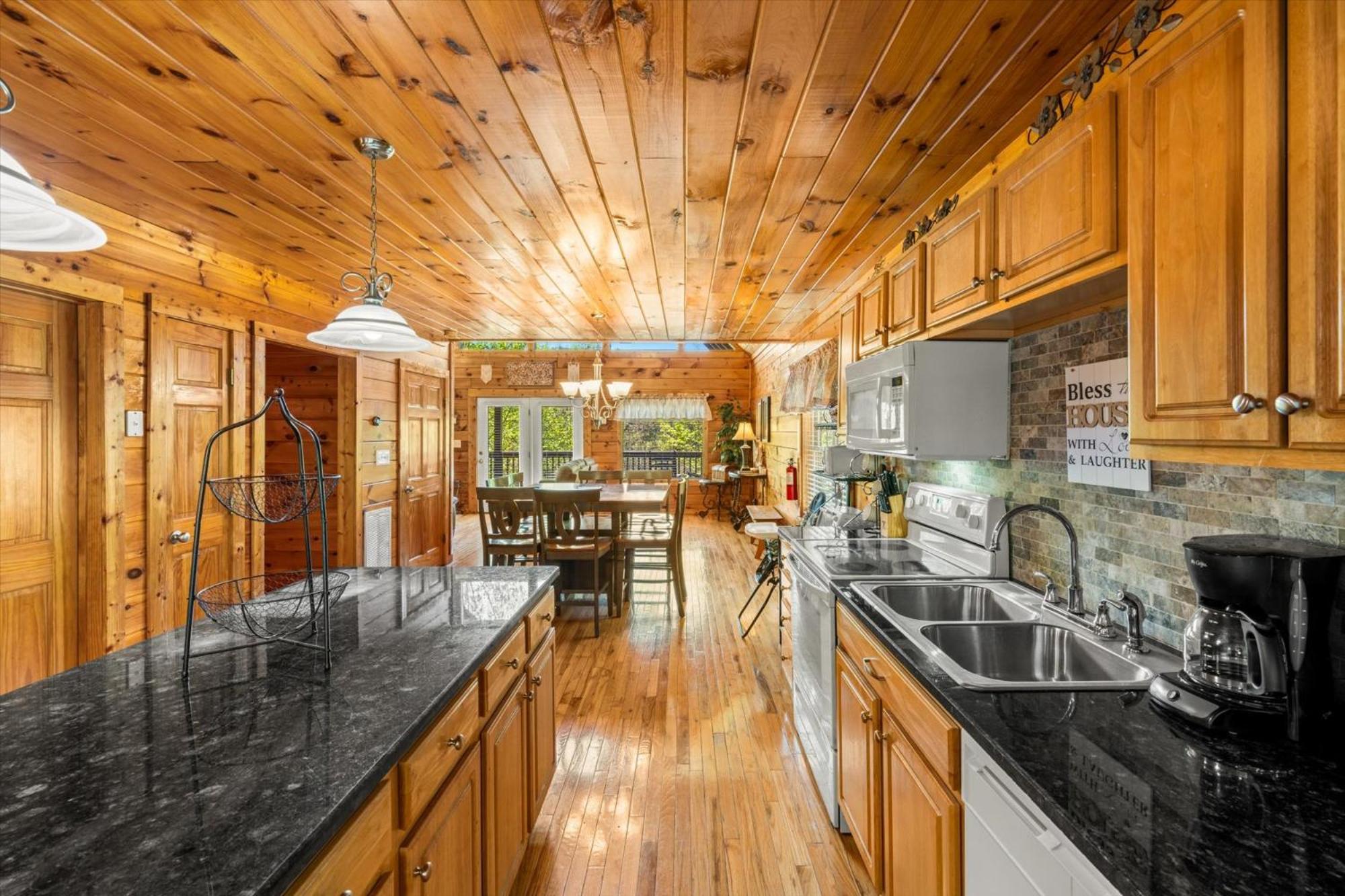 Smoky Mountain Getaway By Colonial Properties view 5