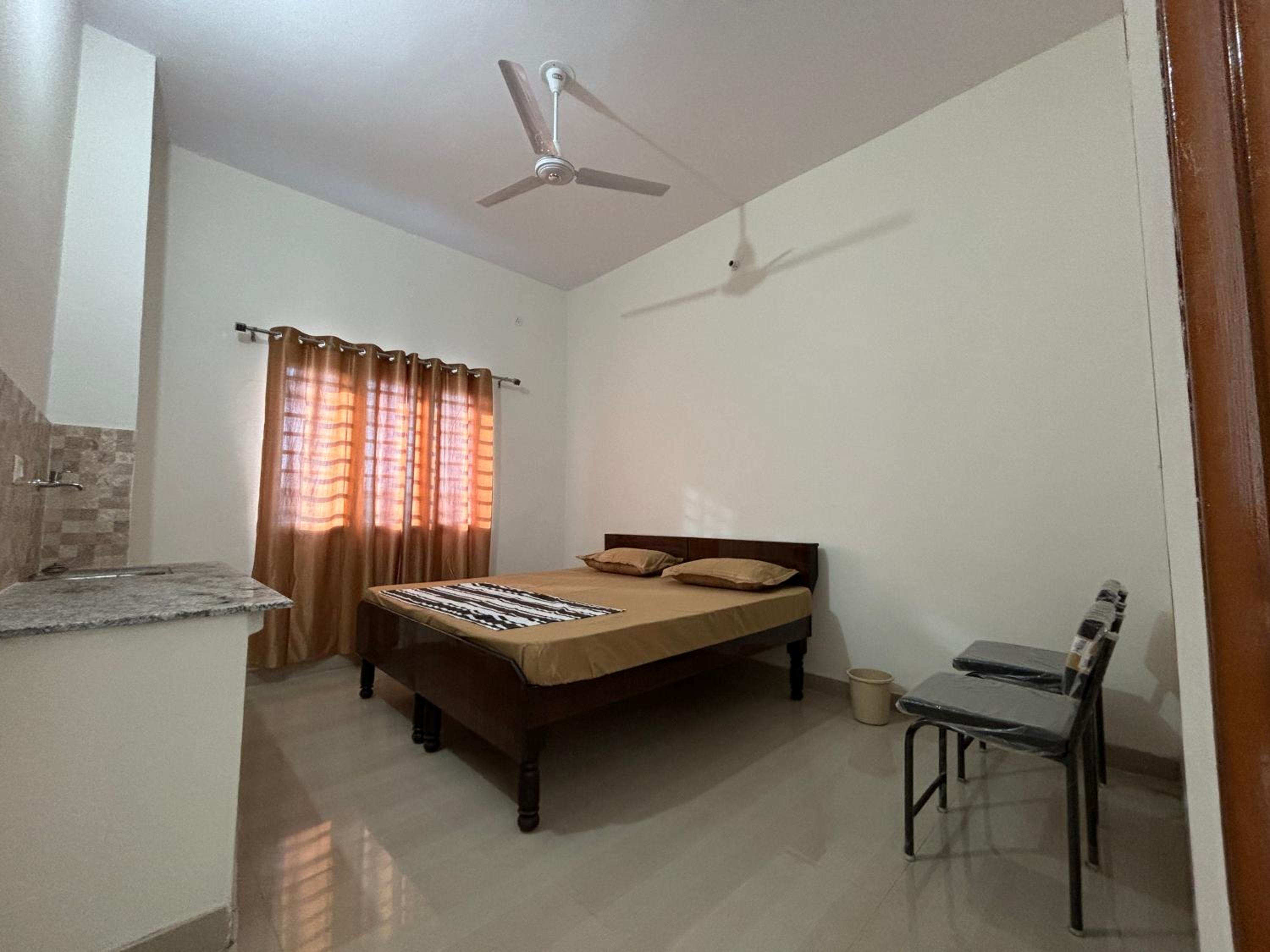 Gopinath Guest House