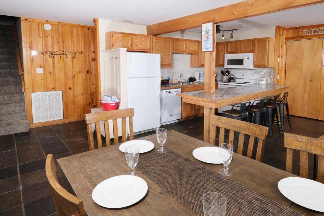 Treasured Times 5BR Gatlinburg Cabin view 4