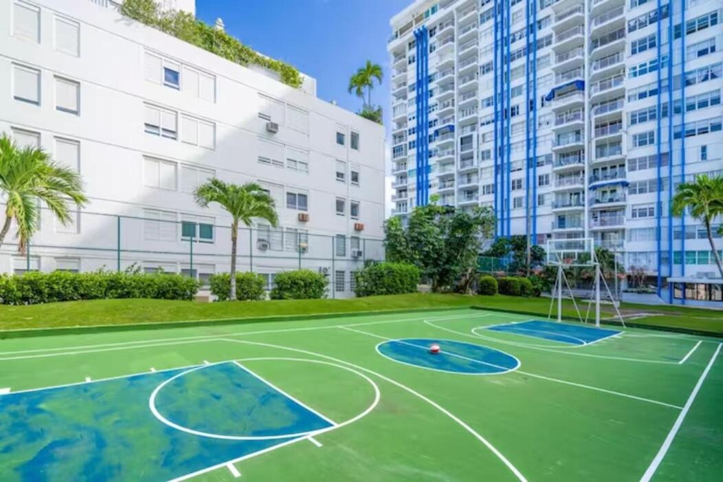 Beachfront 1BR Apt in Marbella del Caribe Isla Verde