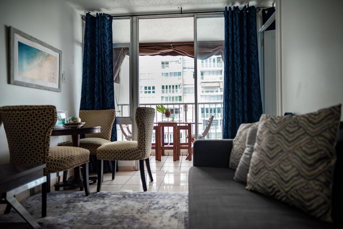 Modern Isla Verde Apt- Beach & Pool near Foxwoods